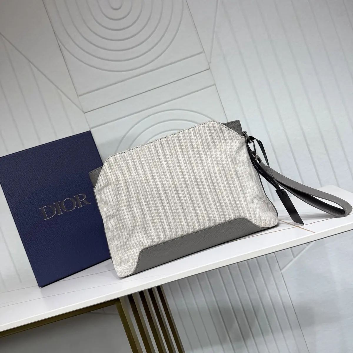 Dior Style Grey Leather Clutch Lookbook Reference image 3