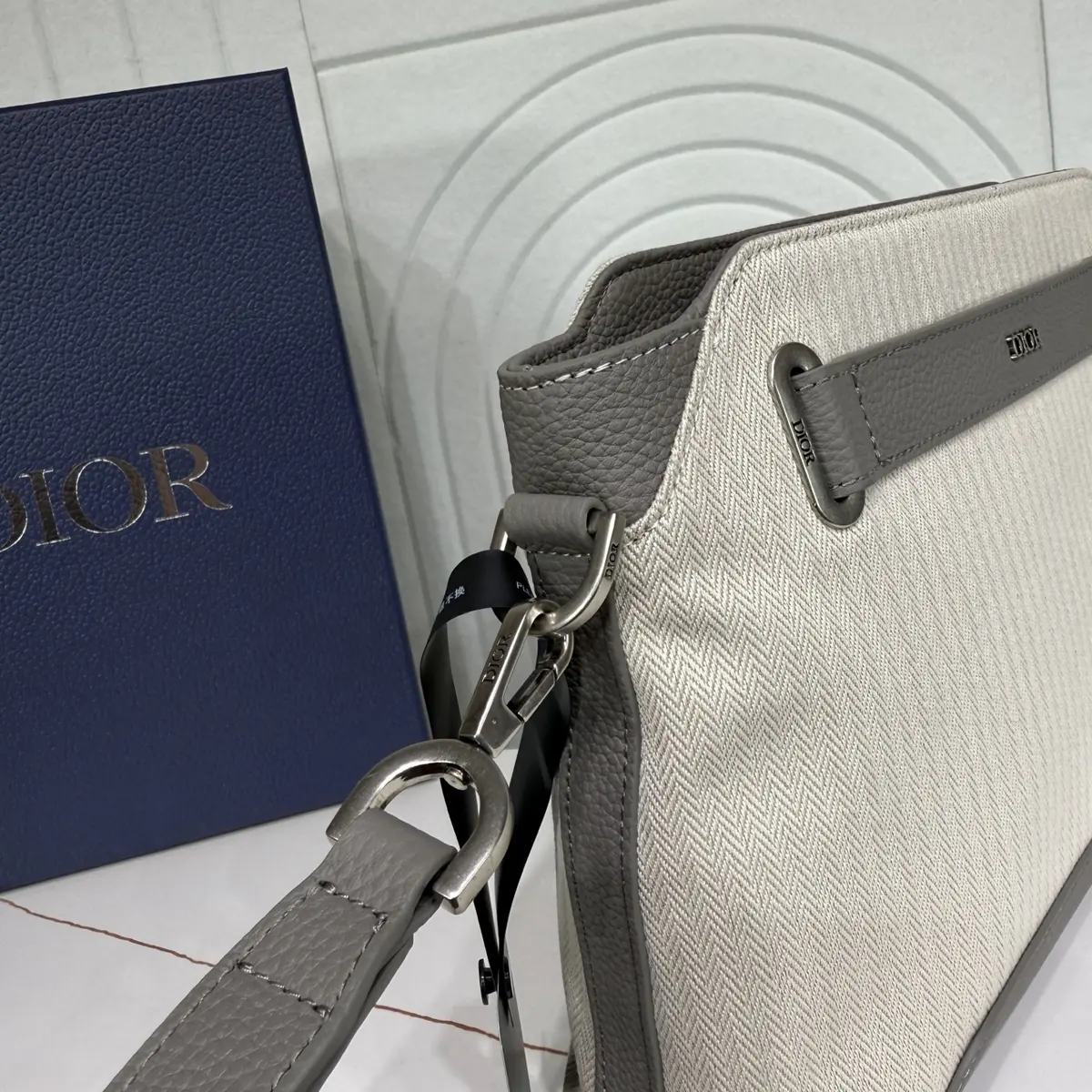 Dior Style Grey Leather Clutch Lookbook Reference image 5