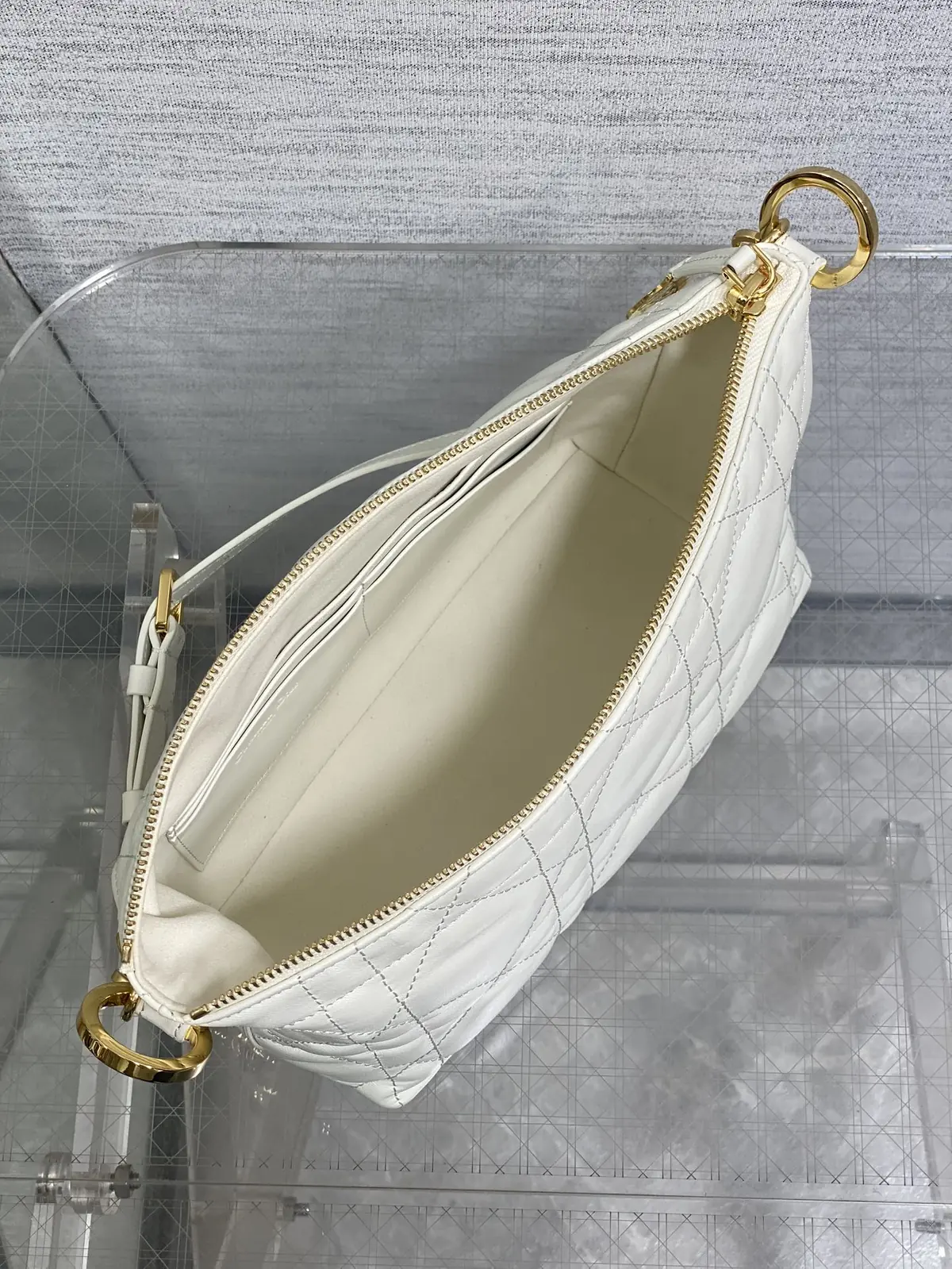 Dior Style Hobo Bag Bags Hobo Bag detail image 8 from source 741853