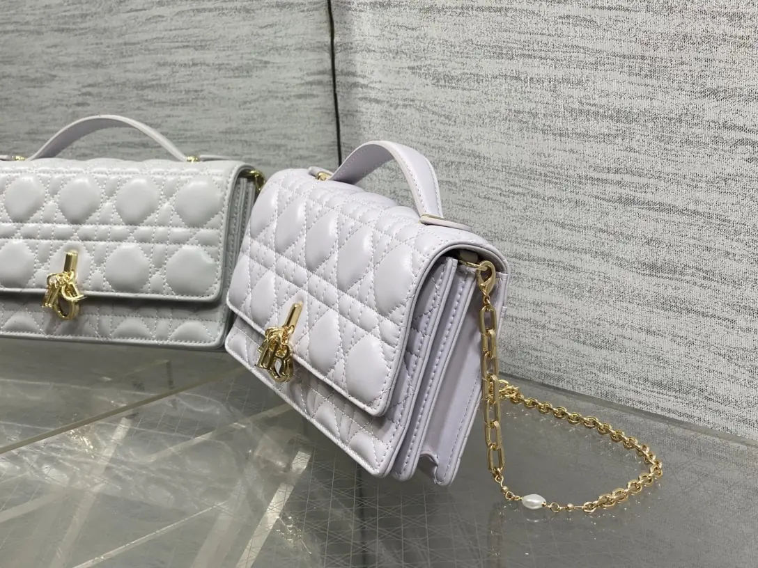 Dior Style Leather Clutch Bags Clutch detail image 6 from source 741852