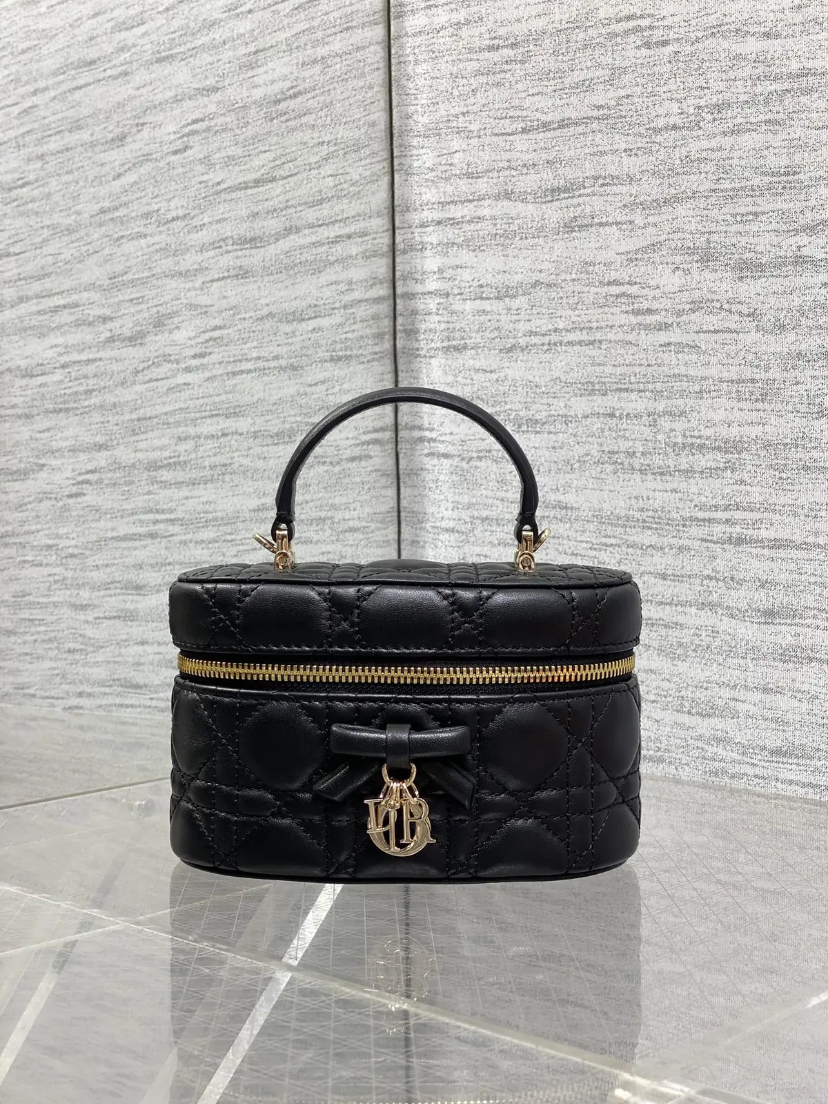 Dior Style Leather Crossbody Bag Lookbook Reference image 2