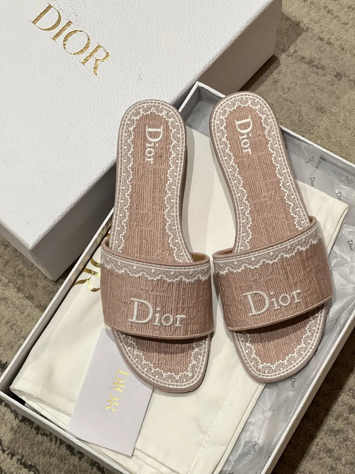 Dior Style Pink Leather Women's Shoes Lookbook Reference image 5