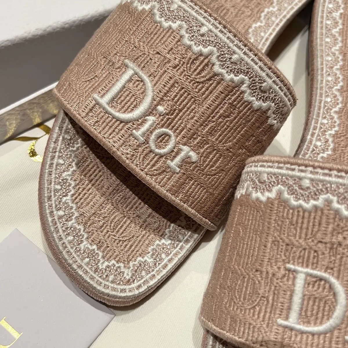 Dior Style Pink Leather Women's Shoes Lookbook Reference image 6