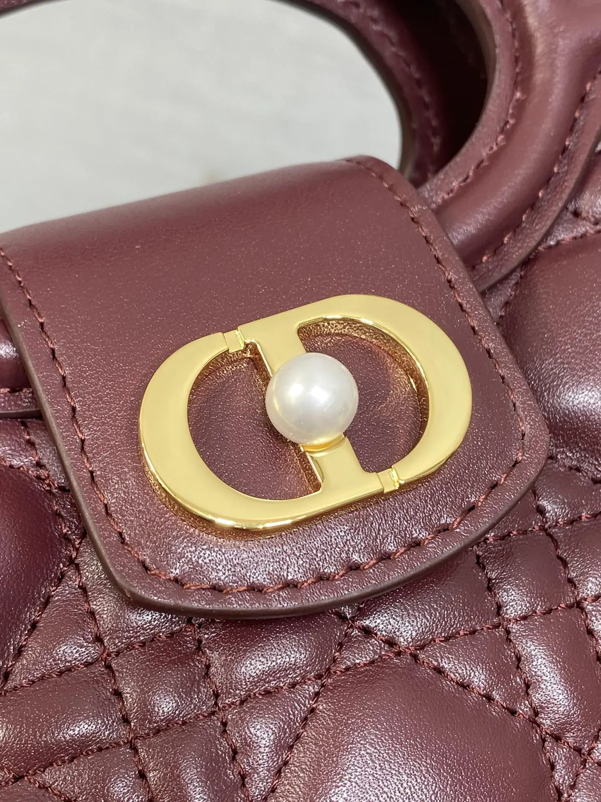 Dior Style Red Chain Bag Bags Chain Bag detail image 3 from source 741887