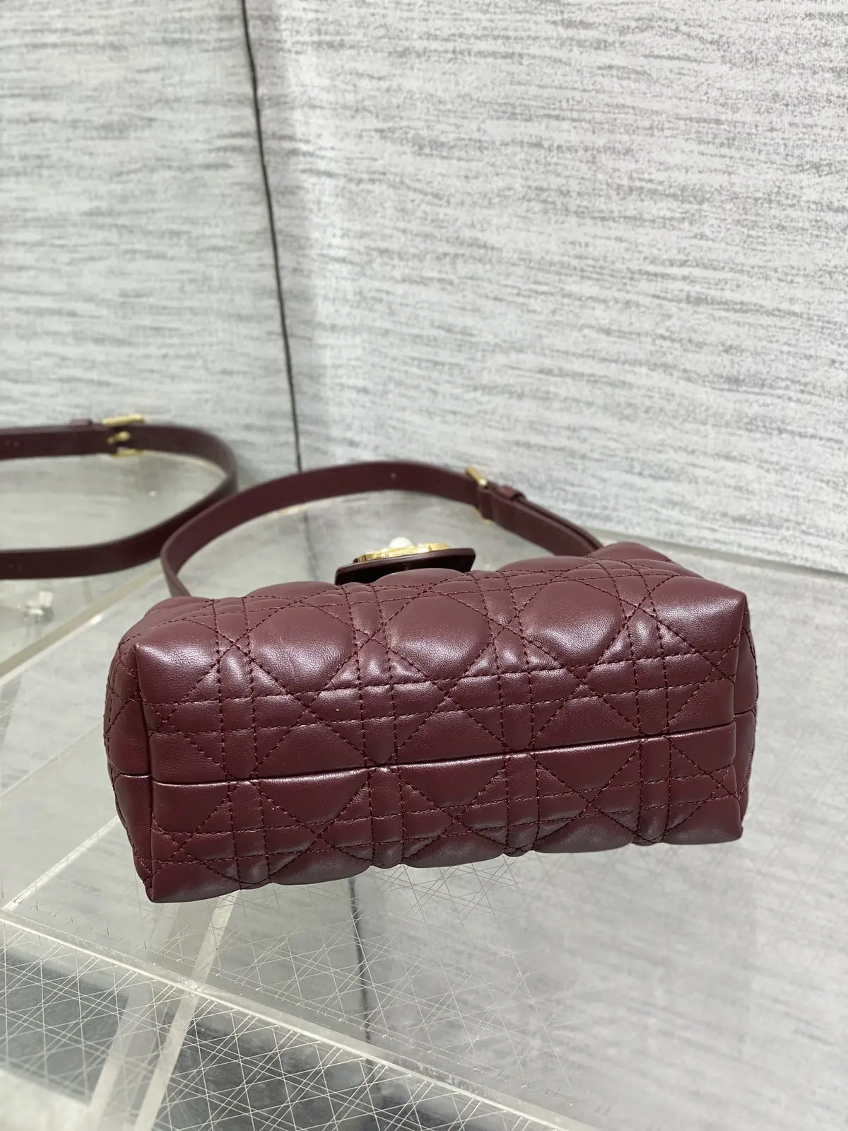 Dior Style Red Chain Bag Bags Chain Bag detail image 7 from source 741887
