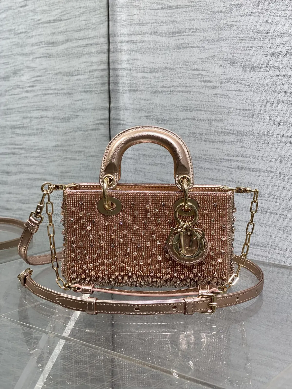 Dior Style Red Leather Card Holder Lookbook Reference image 1