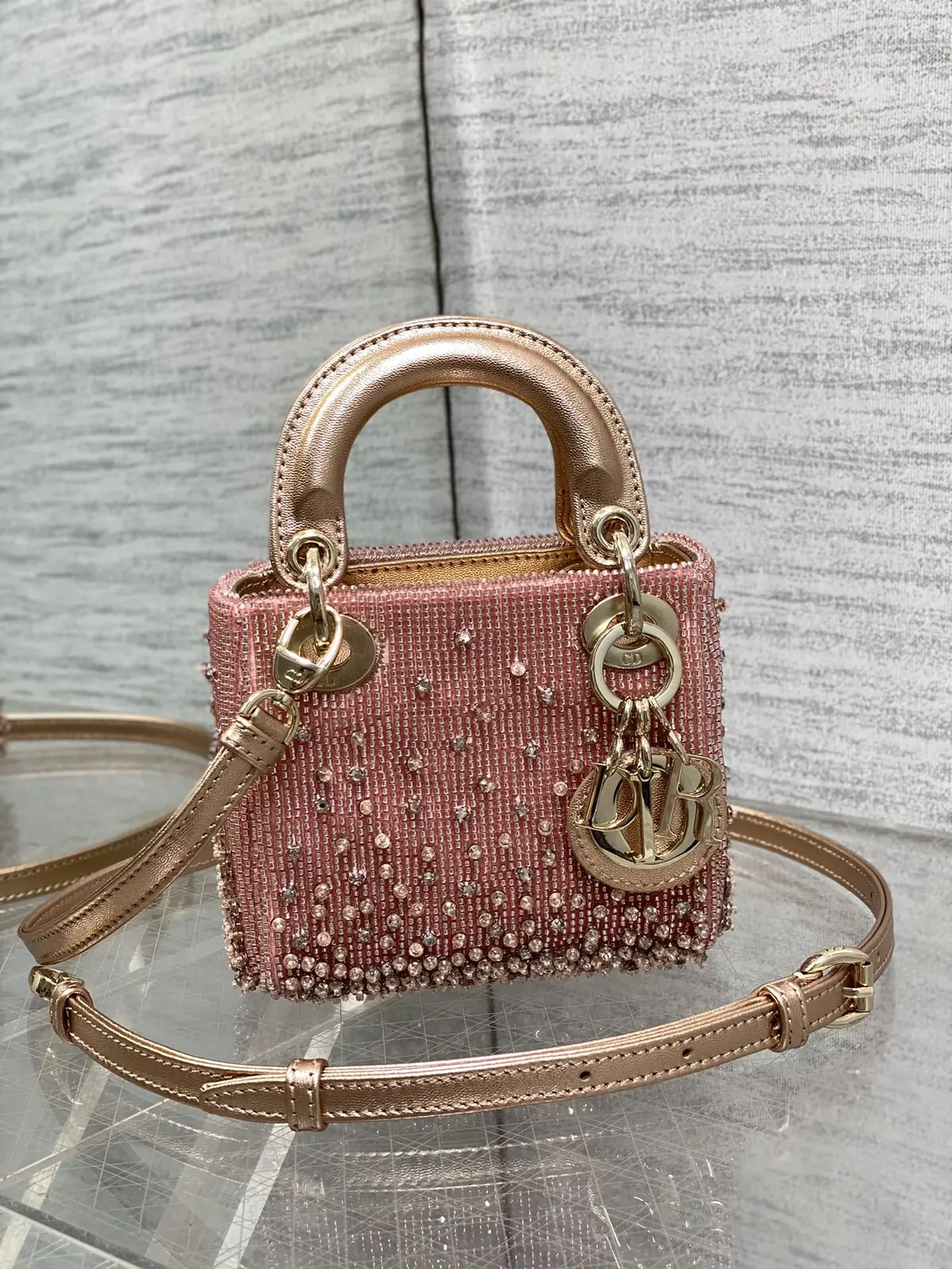 Dior Style Red Leather Card Holder Lookbook Reference image 1