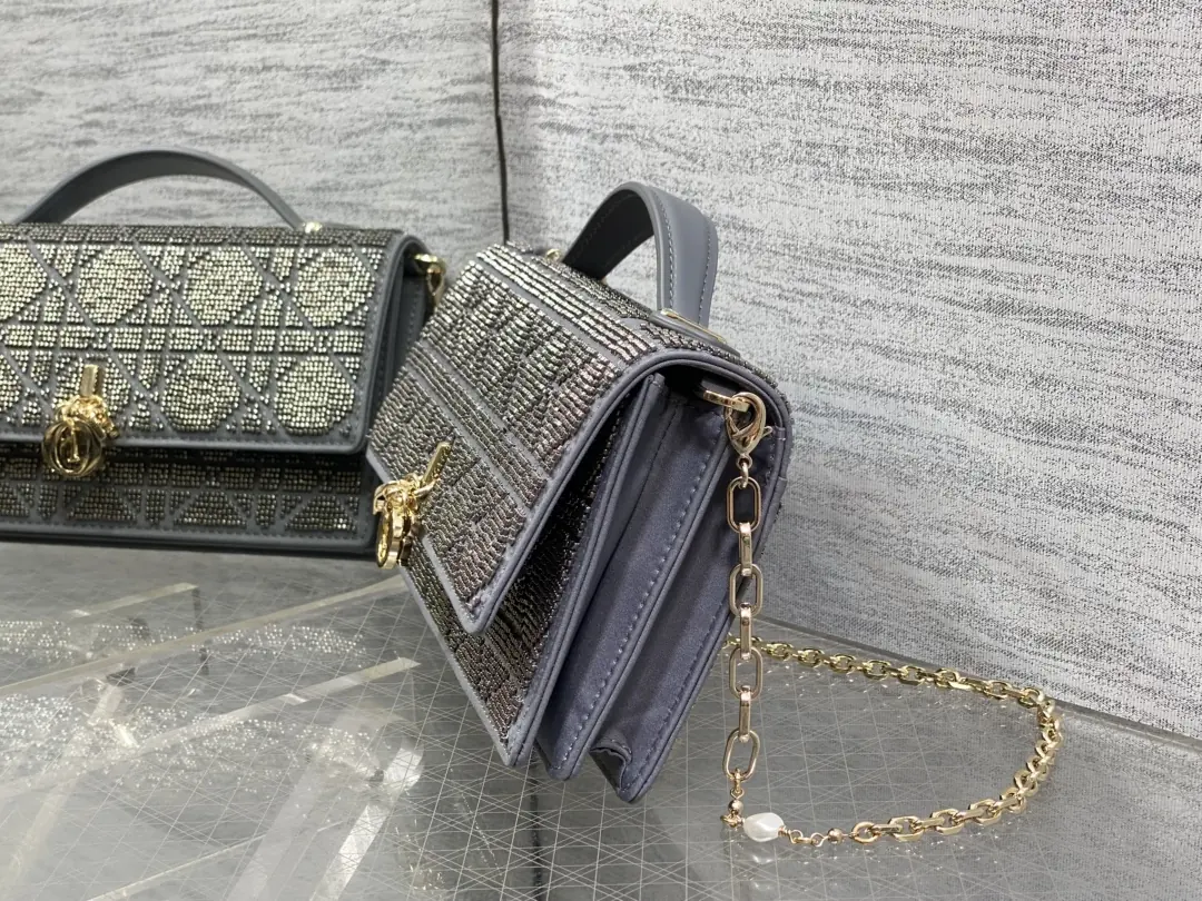 Dior Style Red Leather Card Holder Lookbook Reference image 6