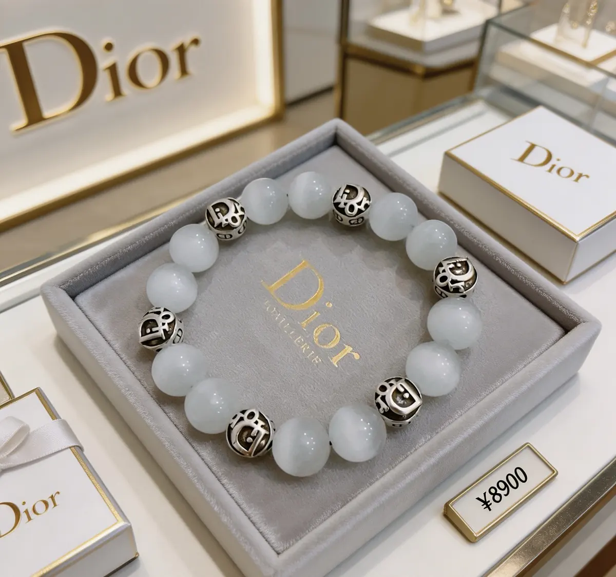 Dior Style Silver Accessories Lookbook Reference image 6