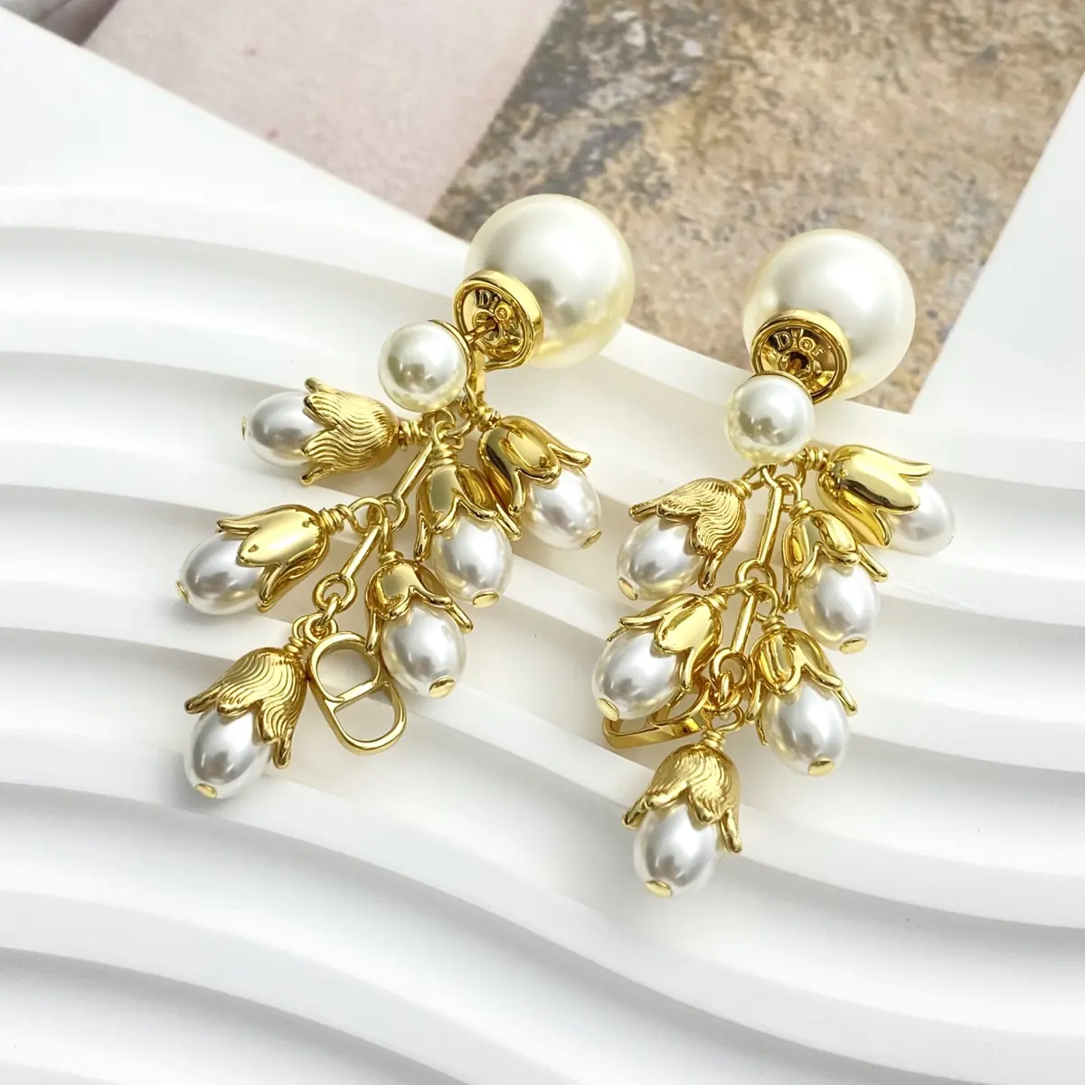 Dior Style White Accessories Lookbook Reference image 5