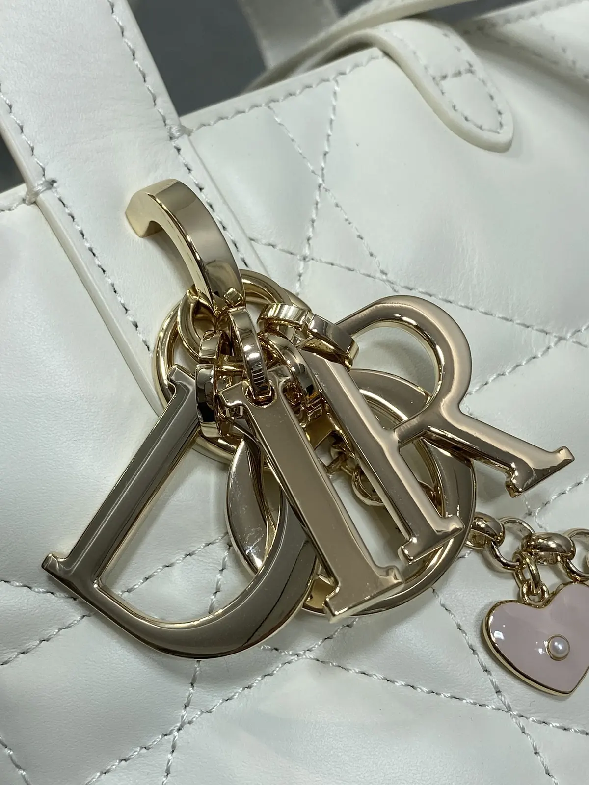 Dior Style White Leather Bag Bags Bag detail image 3 from source 741849