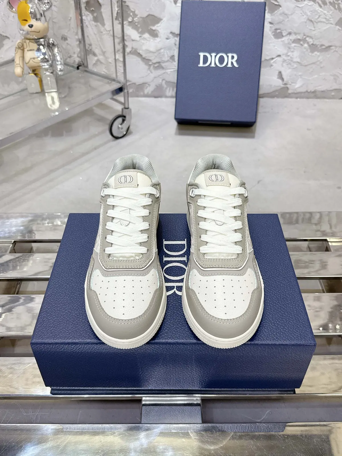 Dior Style White Leather Men's Shoes Lookbook Reference image 2