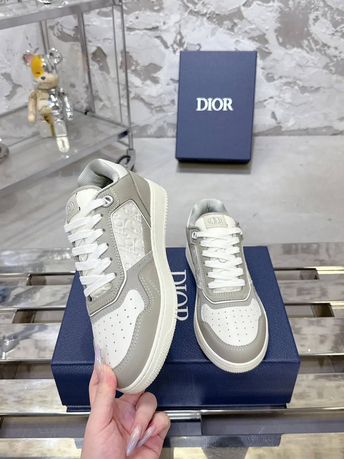 Dior Style White Leather Men's Shoes Lookbook Reference image 3