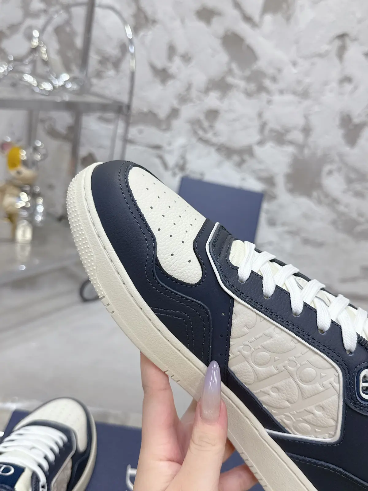 Dior Style White Leather Men's Shoes Lookbook Reference image 3