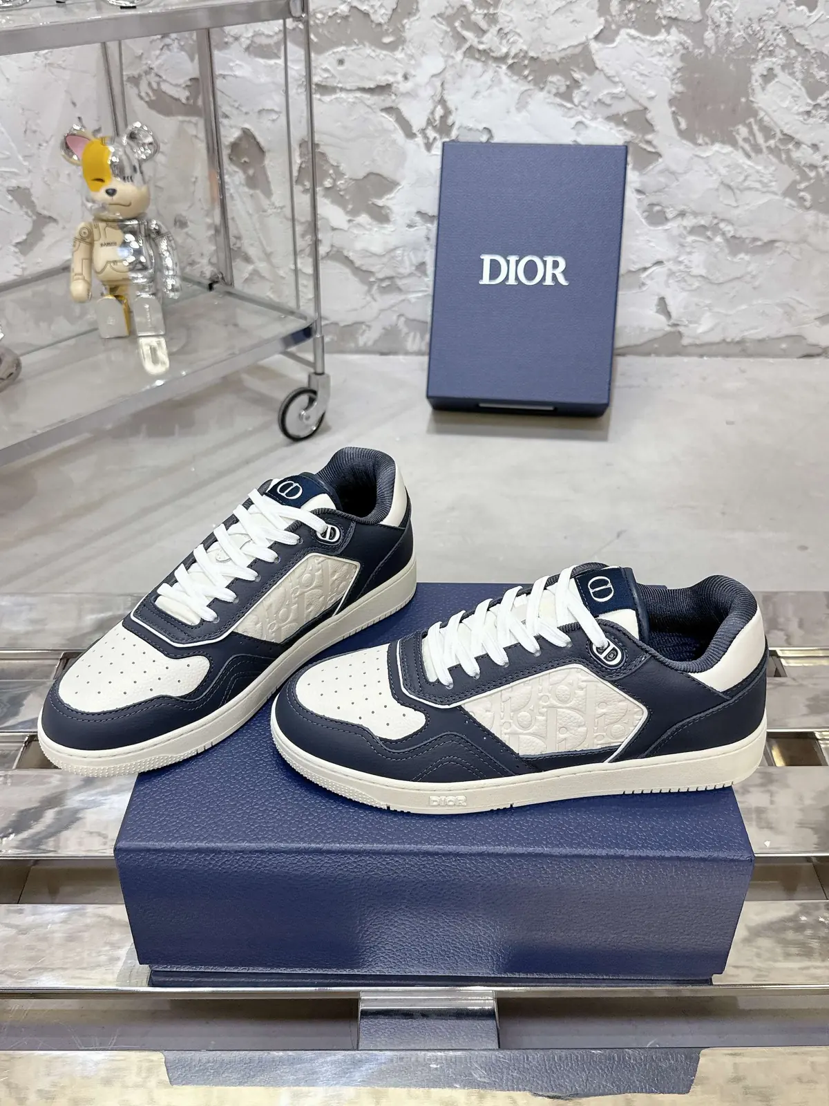 Dior Style White Leather Men's Shoes Lookbook Reference image 5
