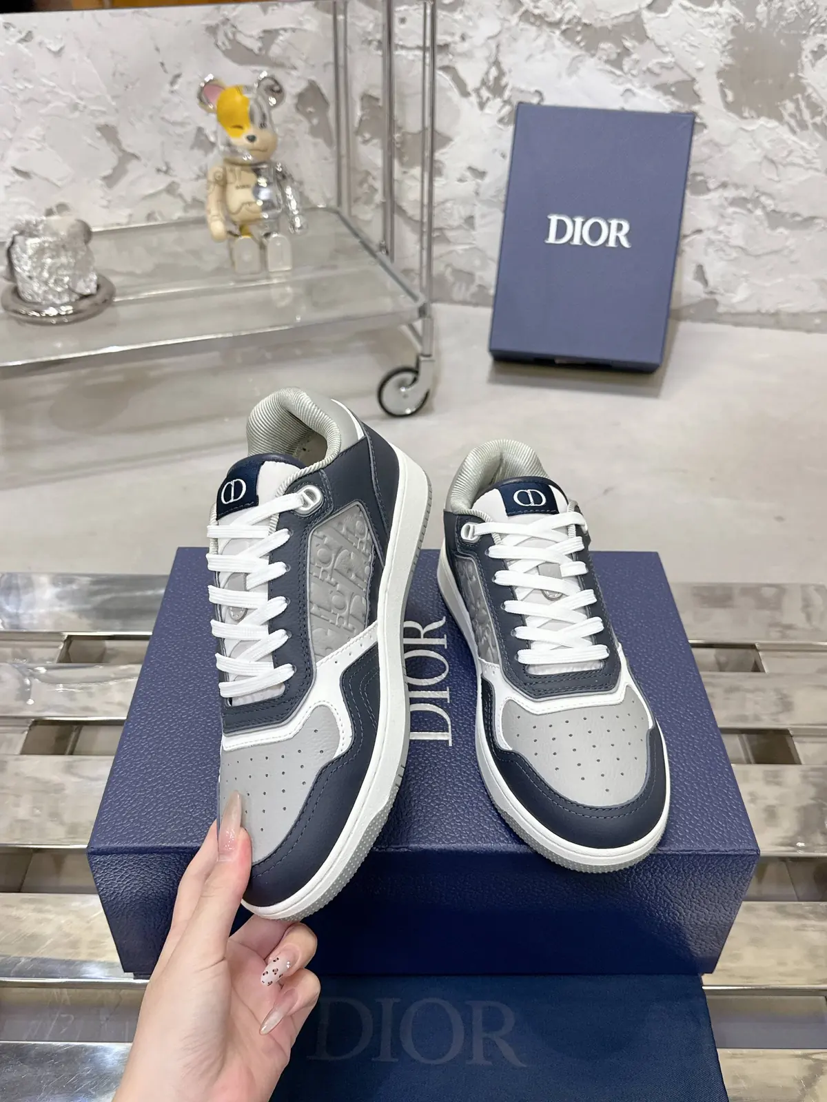 Dior Style White Leather Men's Shoes Lookbook Reference image 3