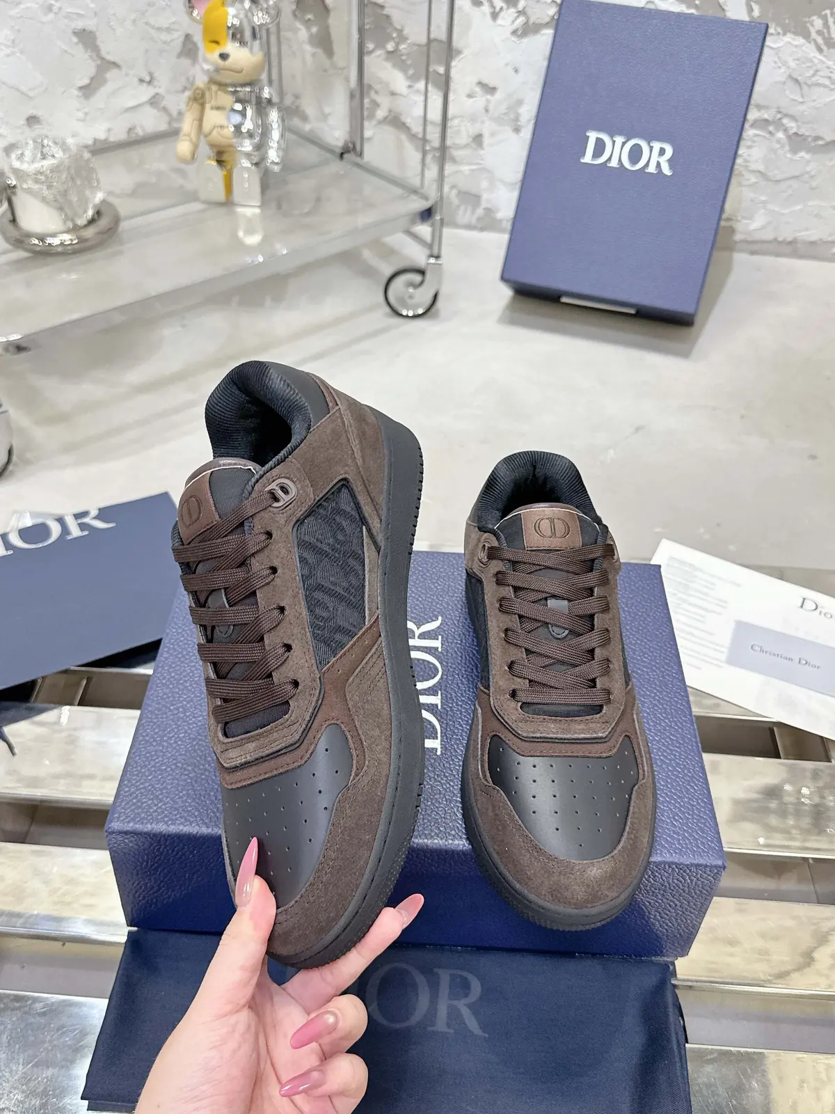 Dior Style White Leather Men's Shoes Lookbook Reference image 5