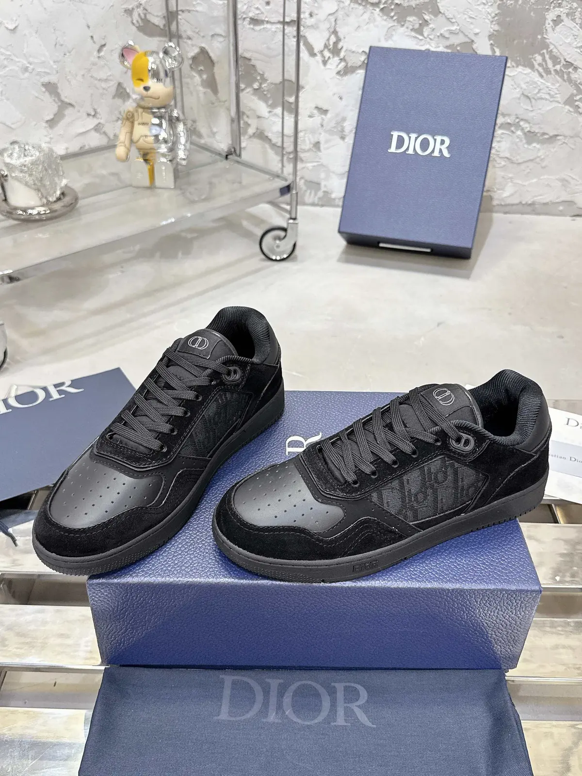 Dior Style White Leather Men's Shoes Lookbook Reference image 3