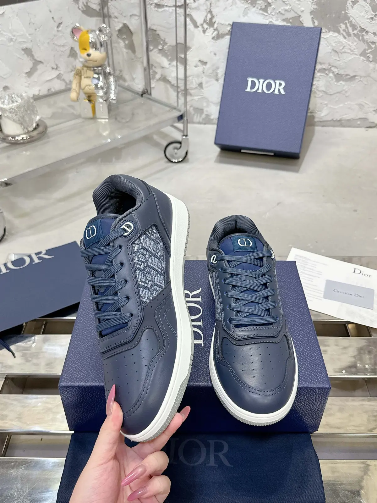 Dior Style White Leather Men's Shoes Lookbook Reference image 3