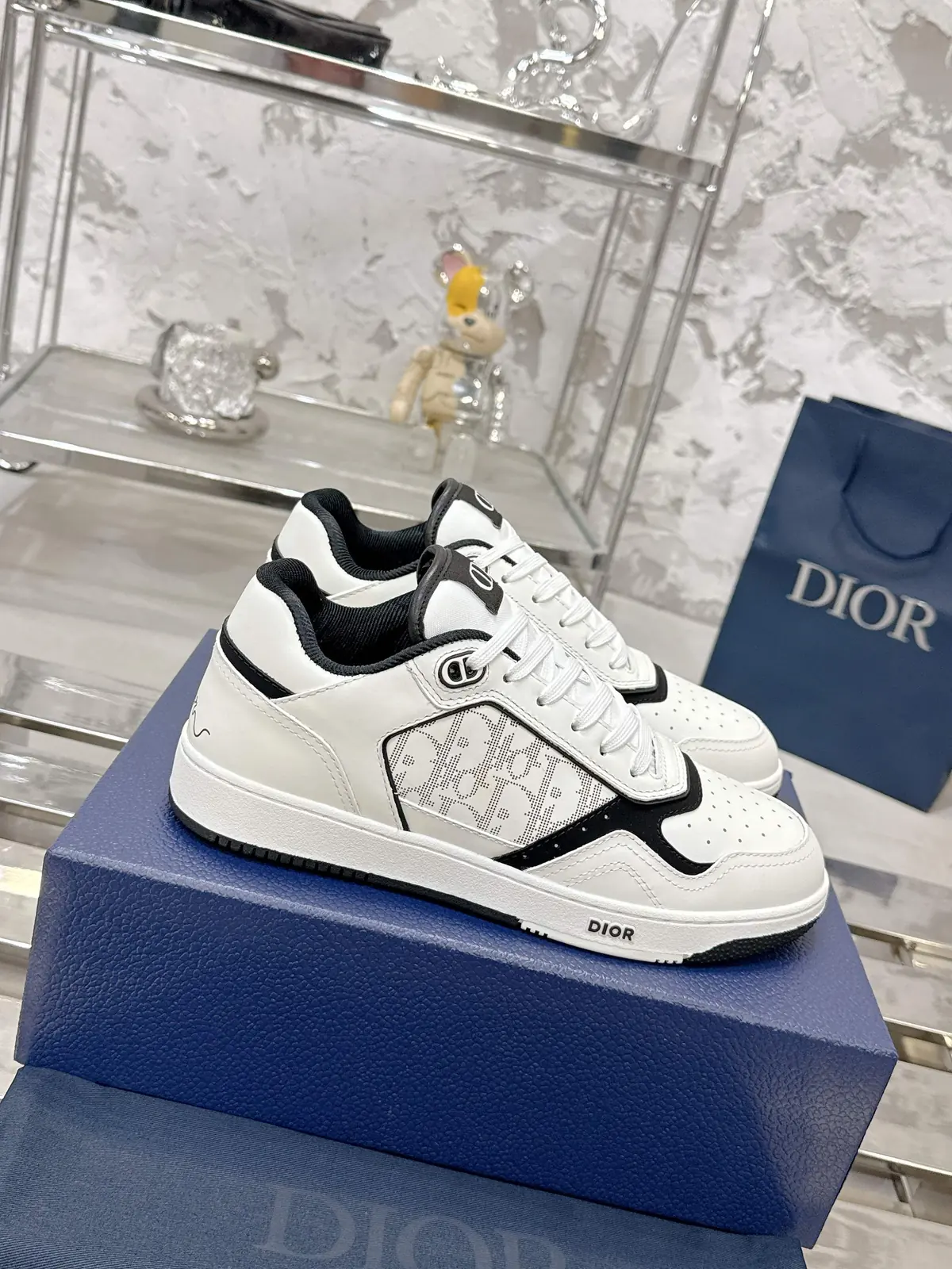 Dior Style White Leather Men's Shoes Lookbook Reference image 1