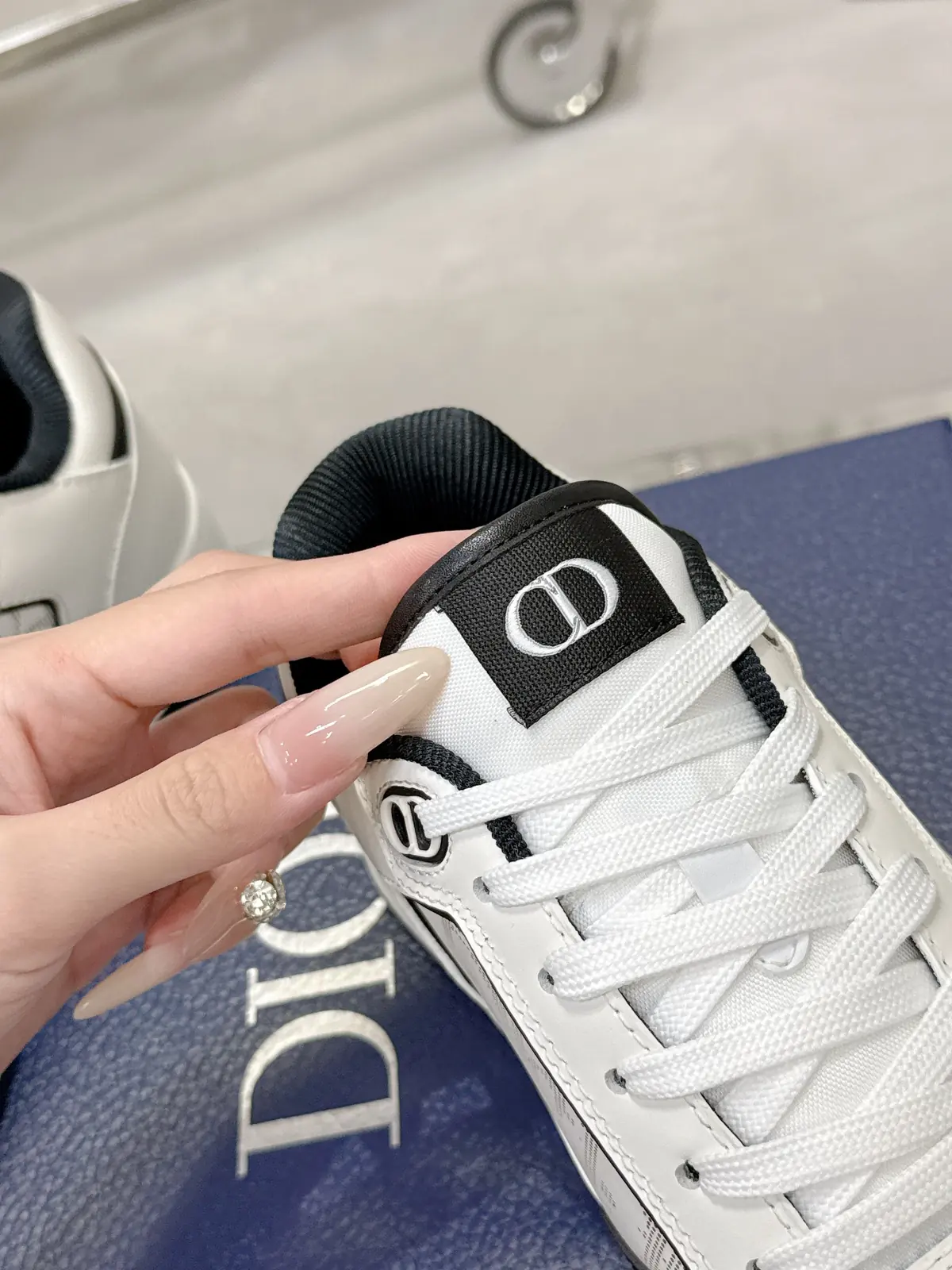 Dior Style White Leather Men's Shoes Lookbook Reference image 3