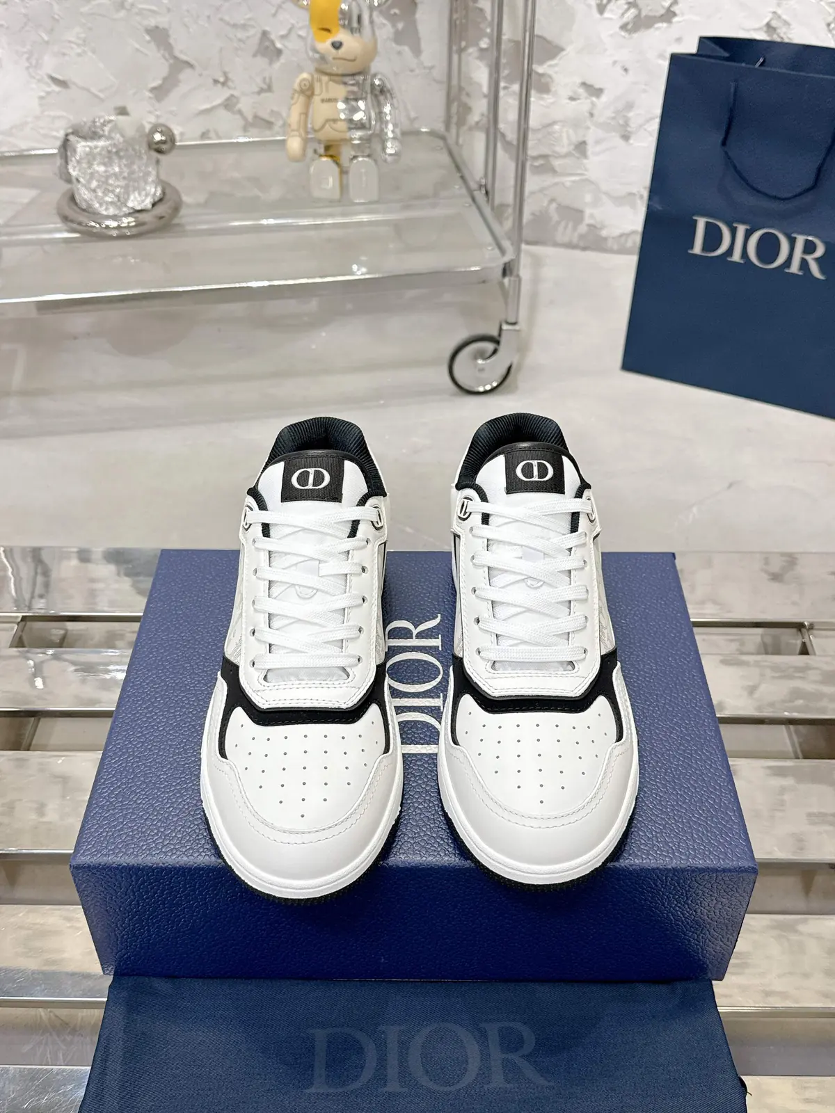 Dior Style White Leather Men's Shoes Lookbook Reference image 4