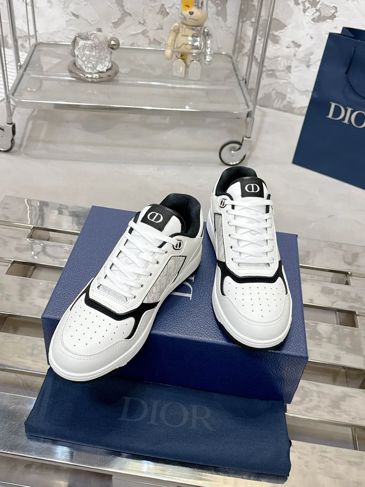 Dior Style White Leather Men's Shoes Lookbook Reference image 6