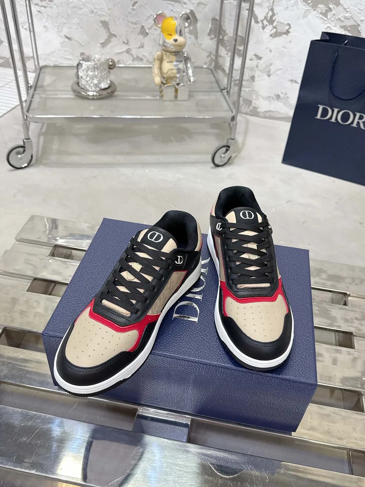 Dior Style White Leather Men's Shoes Lookbook Reference image 5