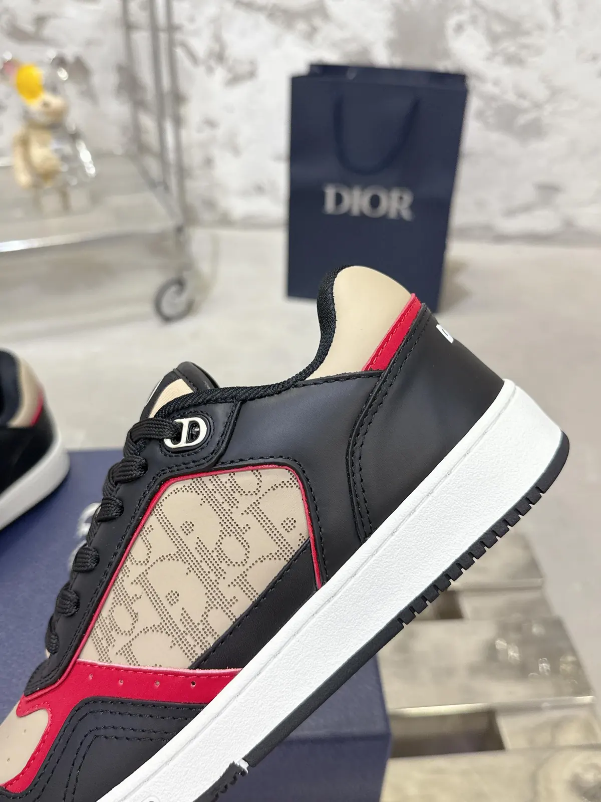 Dior Style White Leather Men's Shoes Lookbook Reference image 6