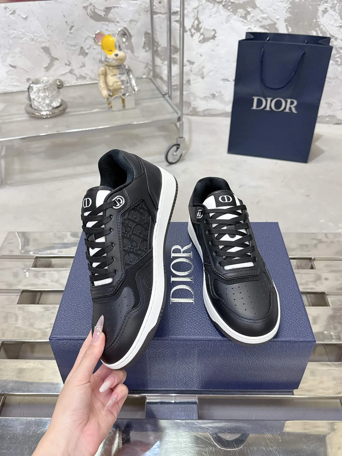 Dior Style White Leather Men's Shoes Lookbook Reference image 3