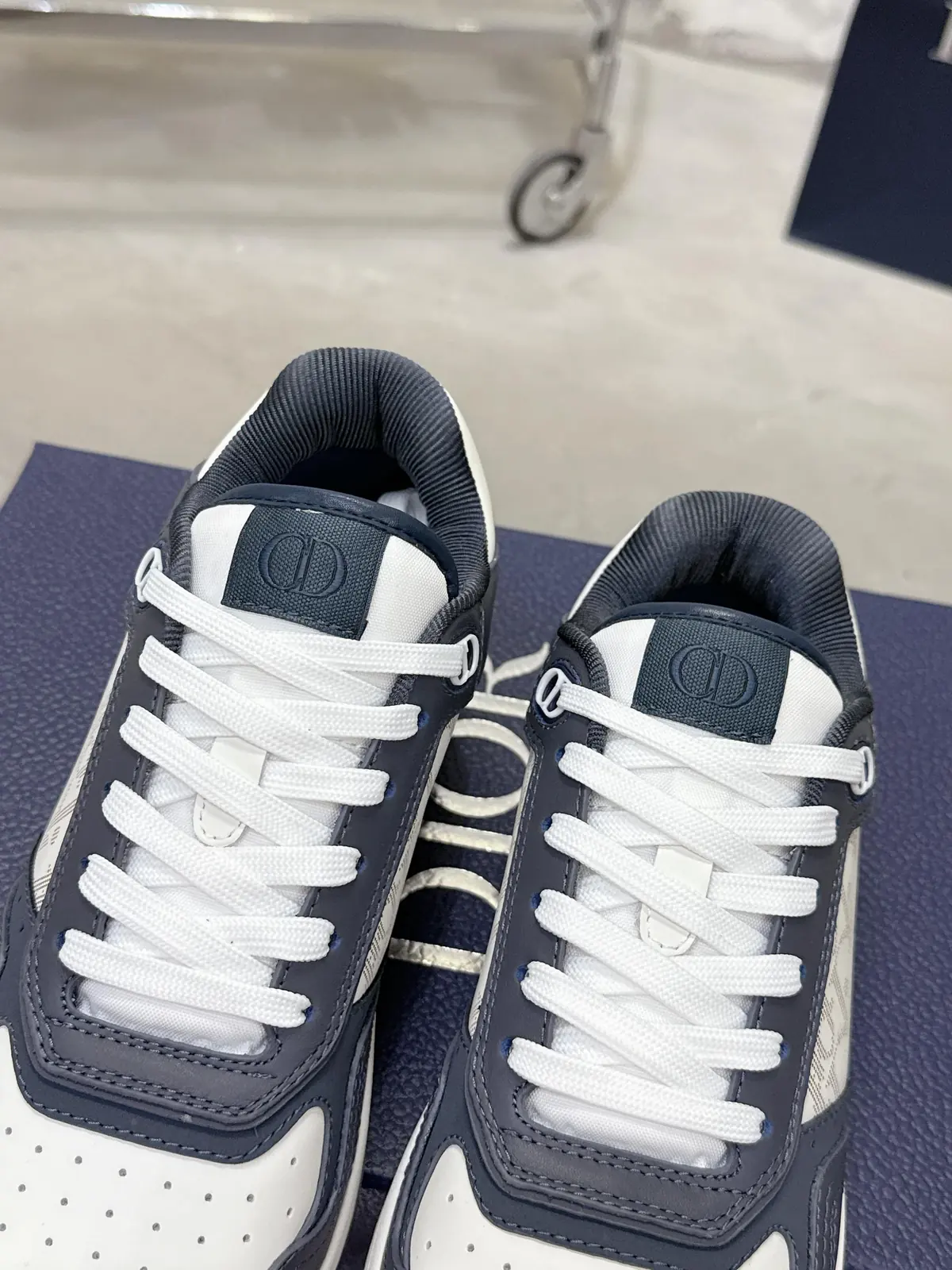 Dior Style White Leather Men's Shoes Lookbook Reference image 2