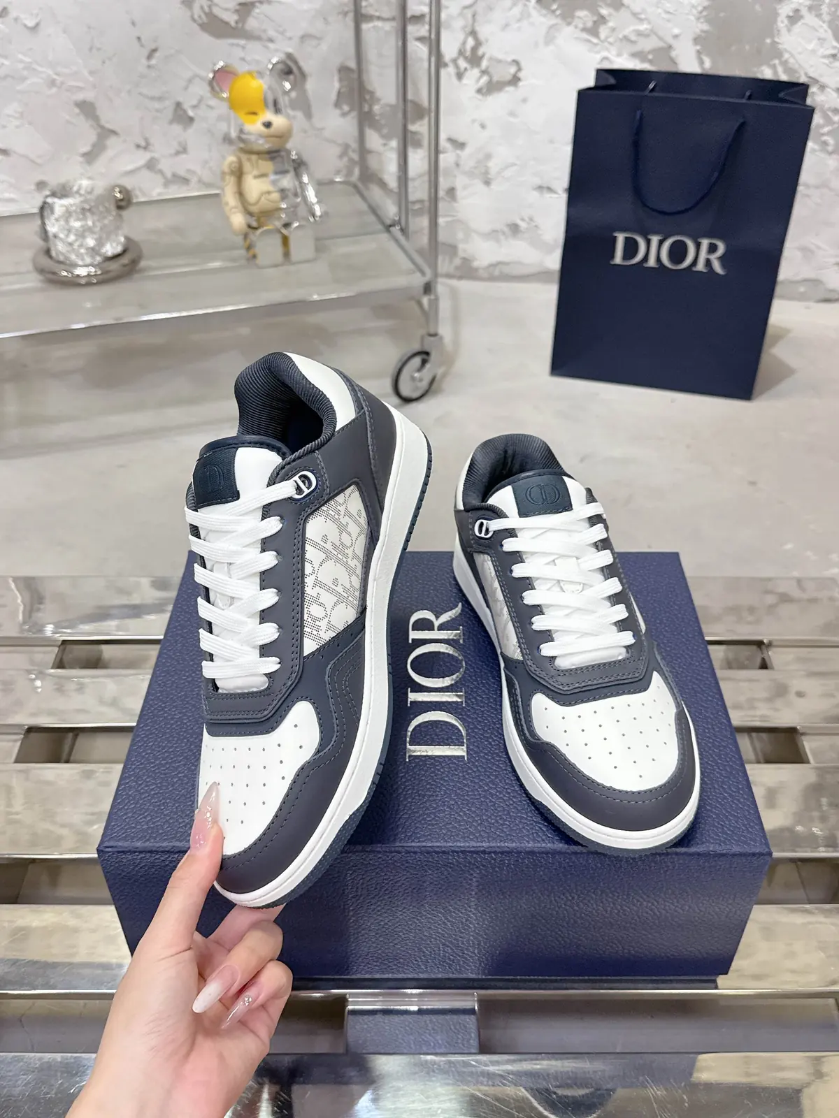Dior Style White Leather Men's Shoes Lookbook Reference image 6