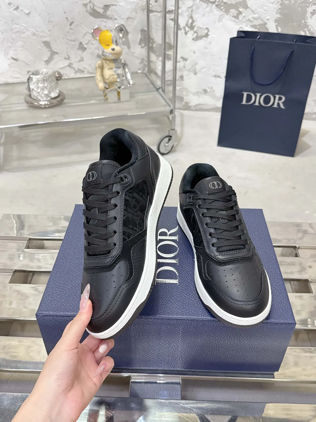 Dior Style White Leather Men's Shoes Lookbook Reference image 2