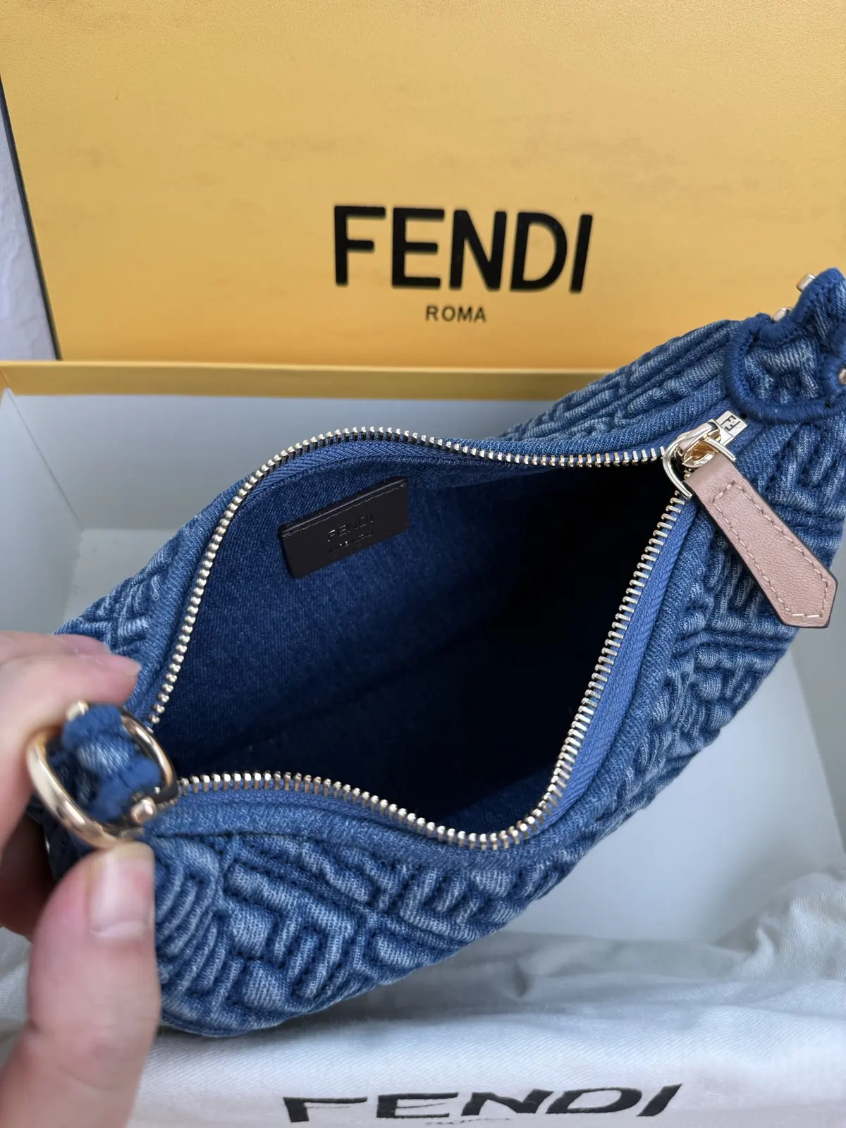 Fendi Style Blue Denim Hobo Bag Lookbook Reference image 6