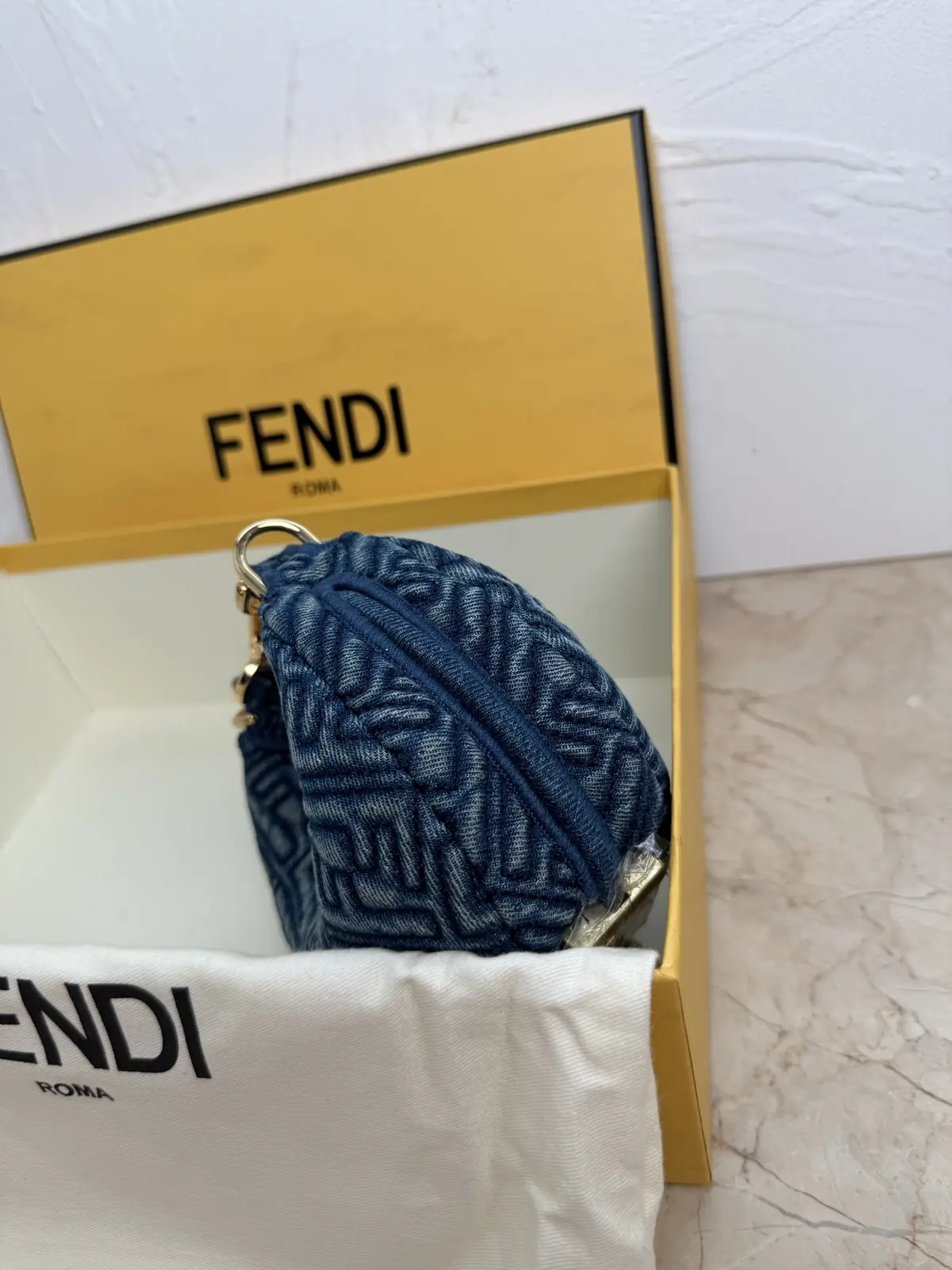 Fendi Style Blue Hobo Bag Lookbook Reference image 3