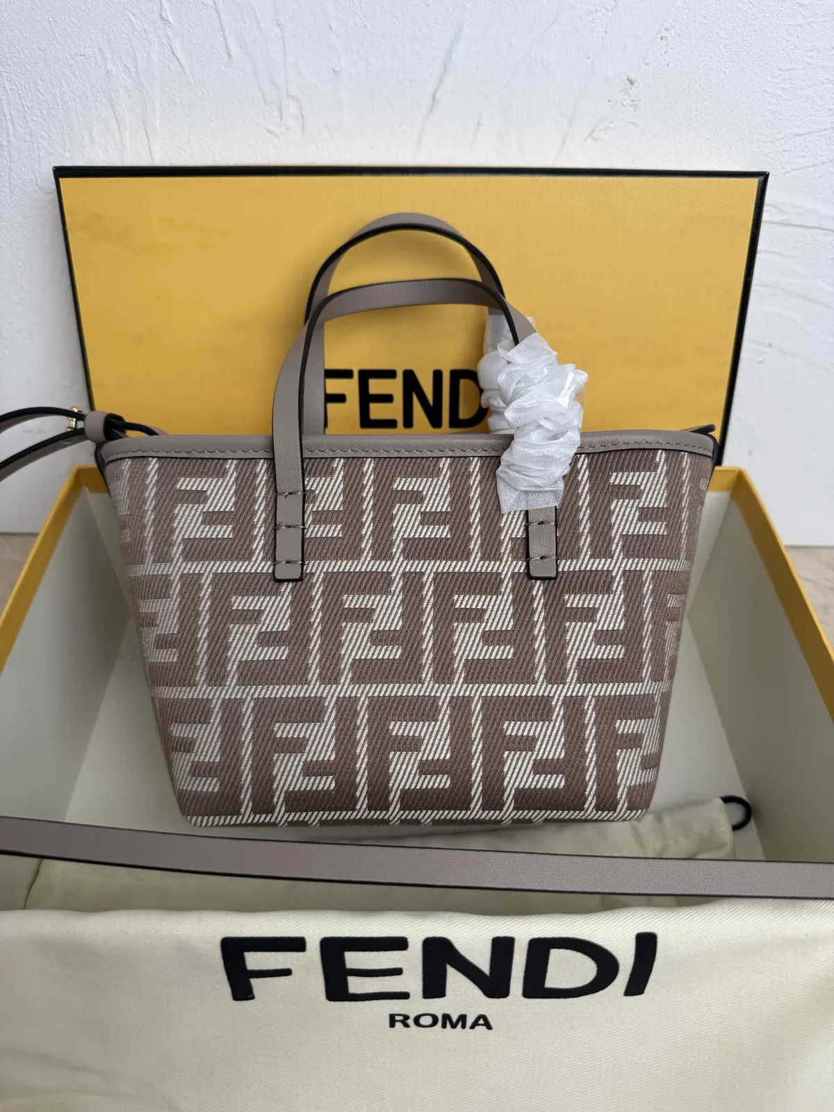 Fendi Style Blue Leather Crossbody Bag Lookbook Reference image 1