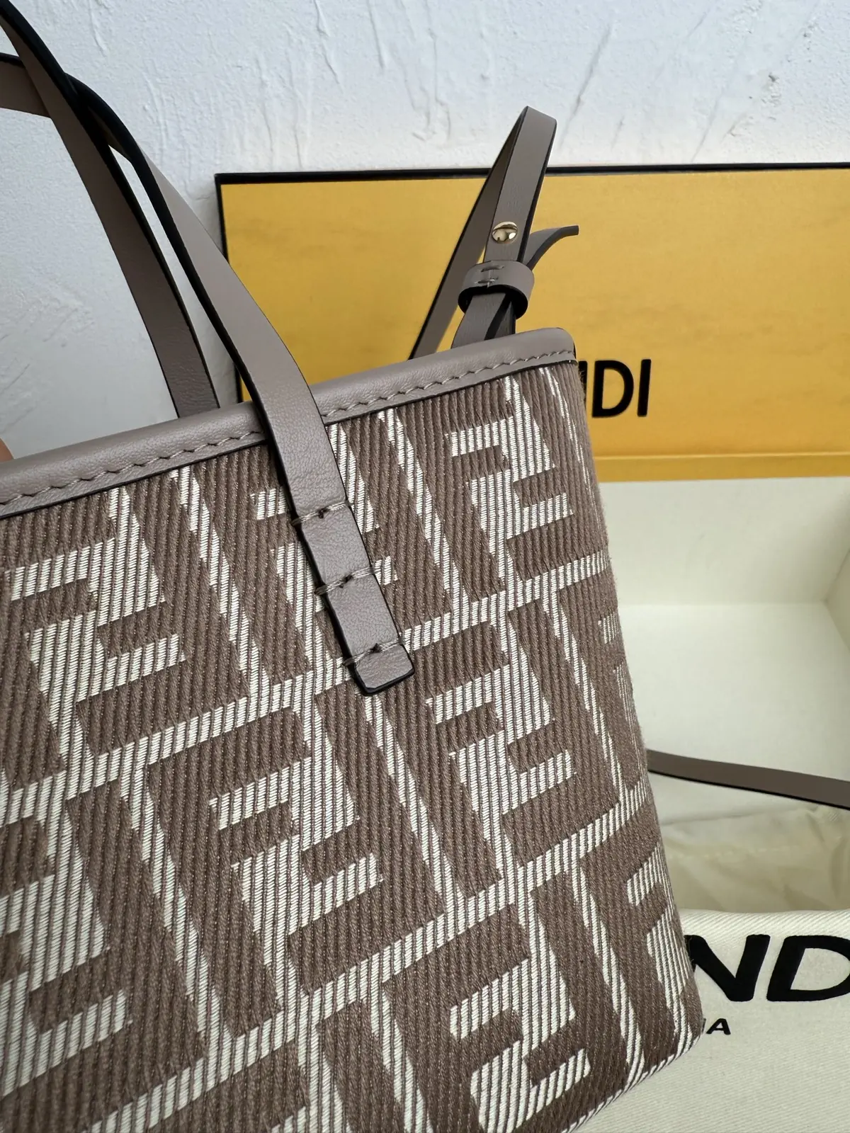 Fendi Style Blue Leather Crossbody Bag Lookbook Reference image 4