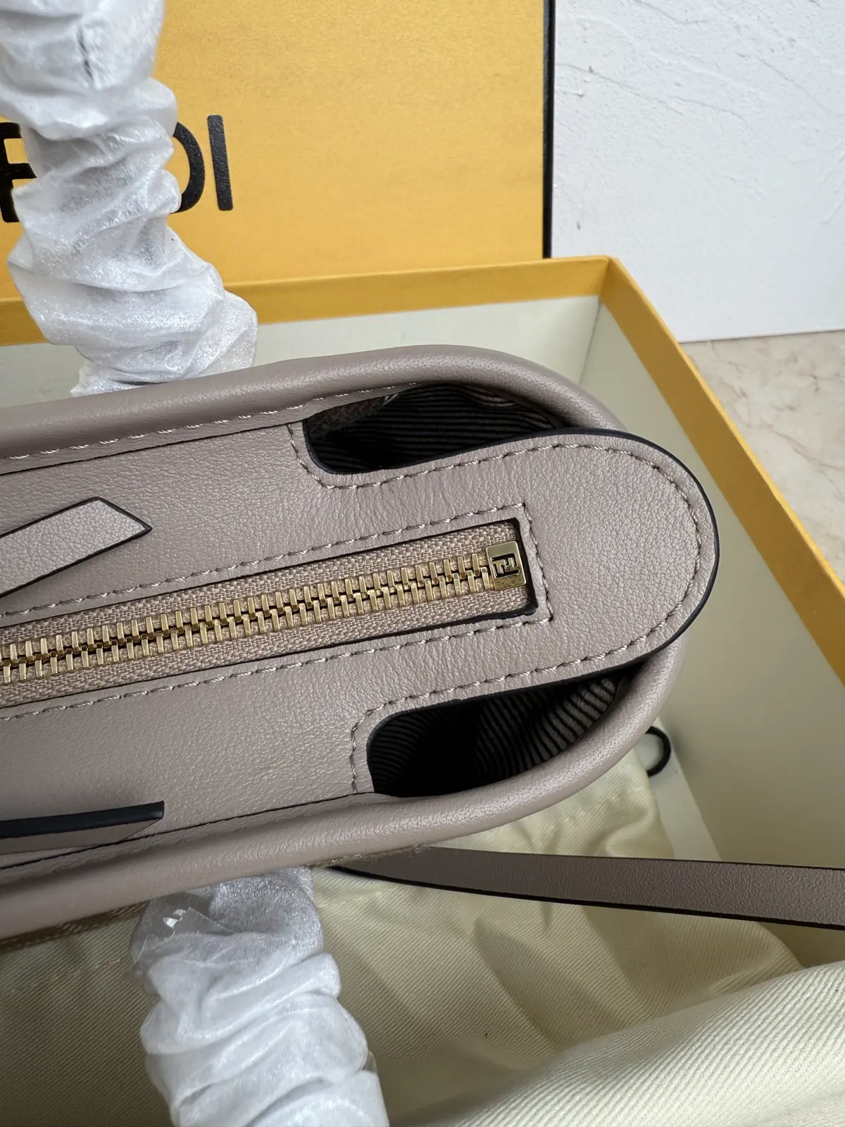 Fendi Style Blue Leather Crossbody Bag Lookbook Reference image 5