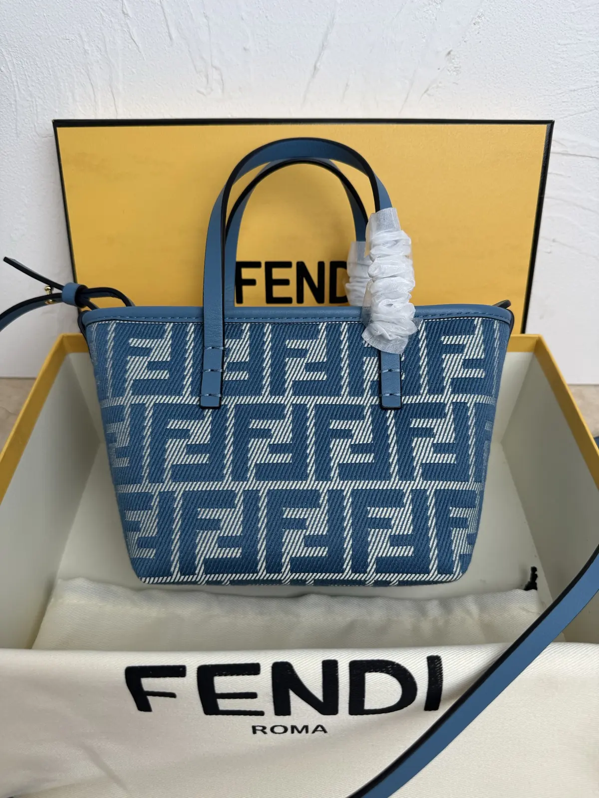Fendi Style Blue Leather Crossbody Bag Lookbook Reference image 1