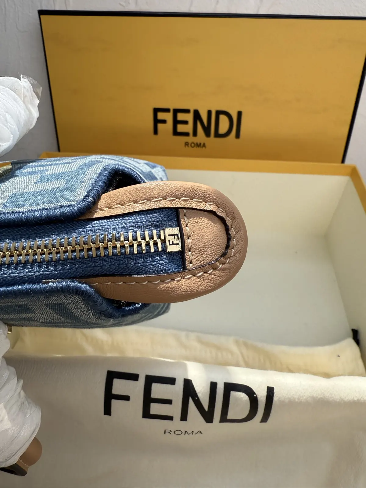 Fendi Style Brown Leather Top Handle Bag Lookbook Reference image 5