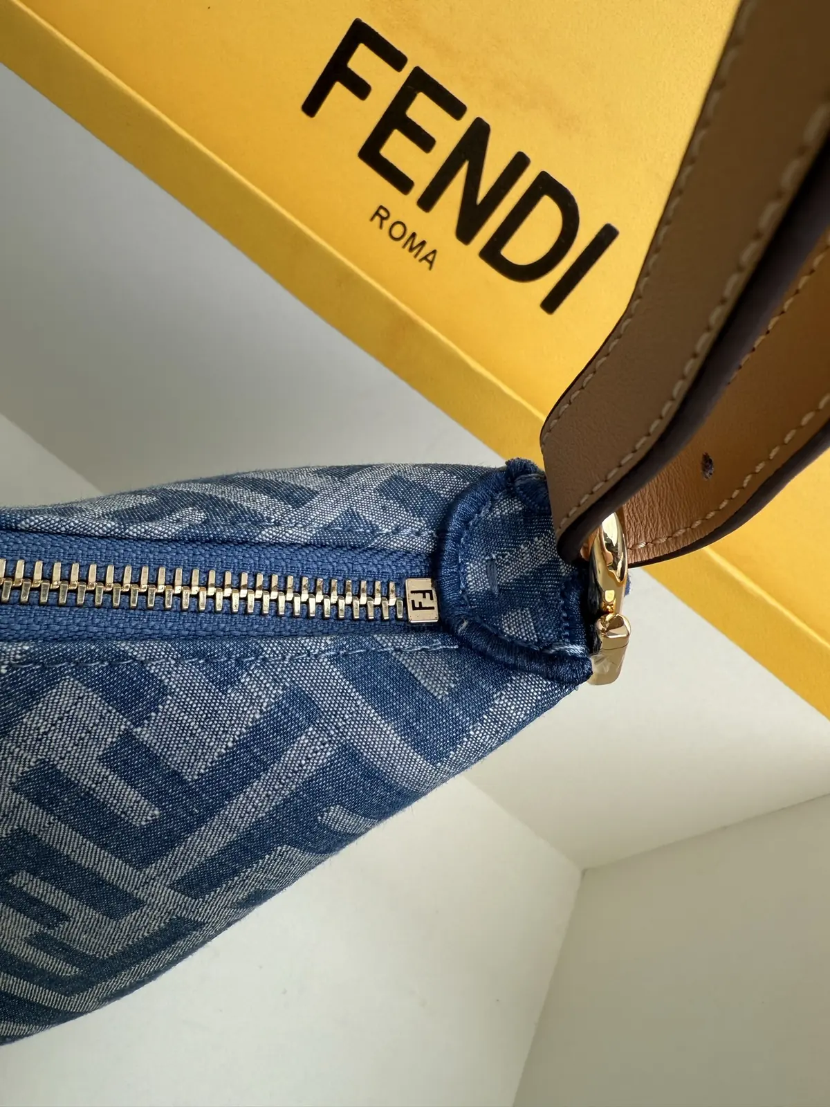 Fendi Style Denim Hobo Bag Lookbook Reference image 4