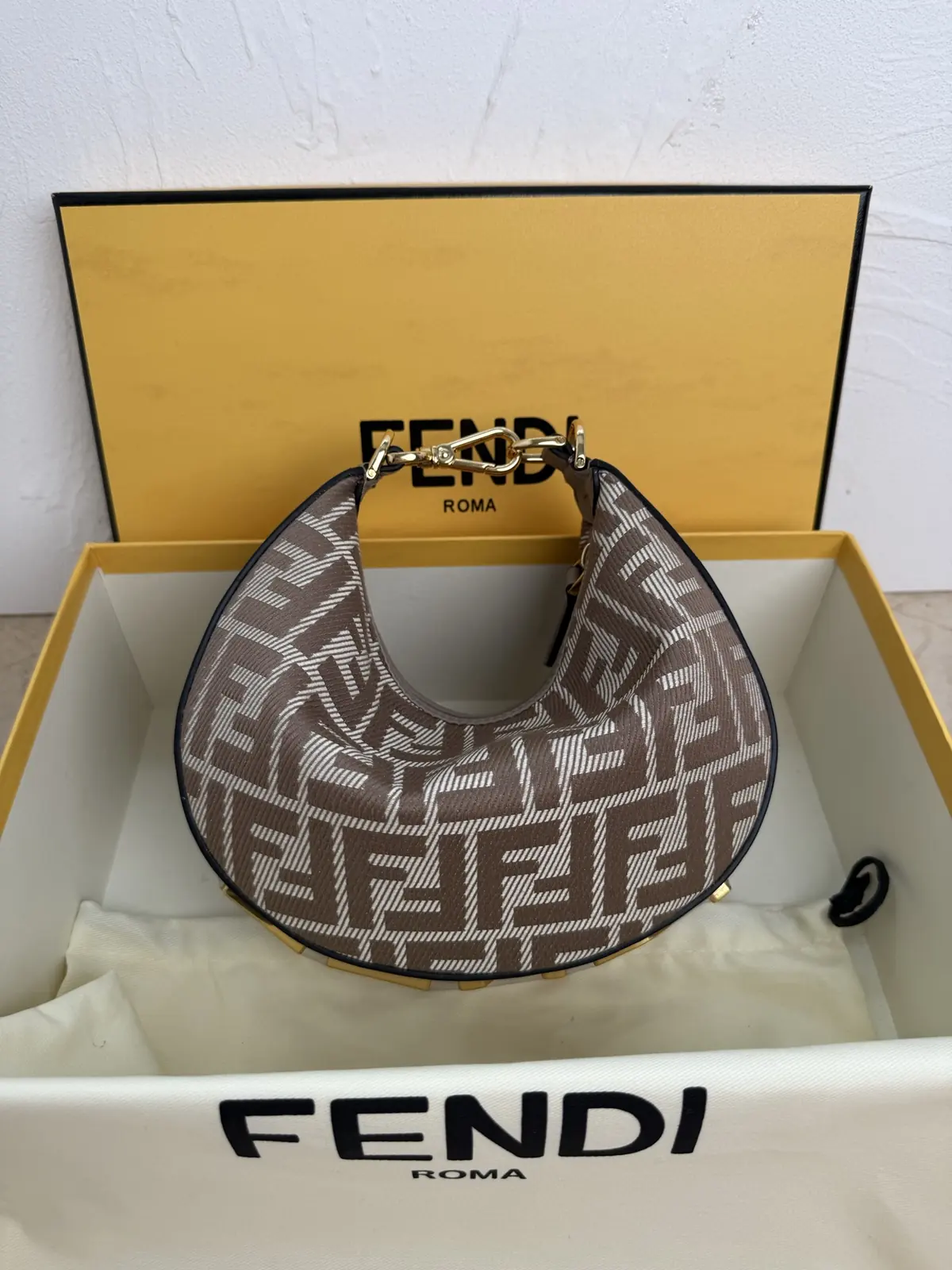 Fendi Style Grey Hobo Bag Lookbook Reference image 2