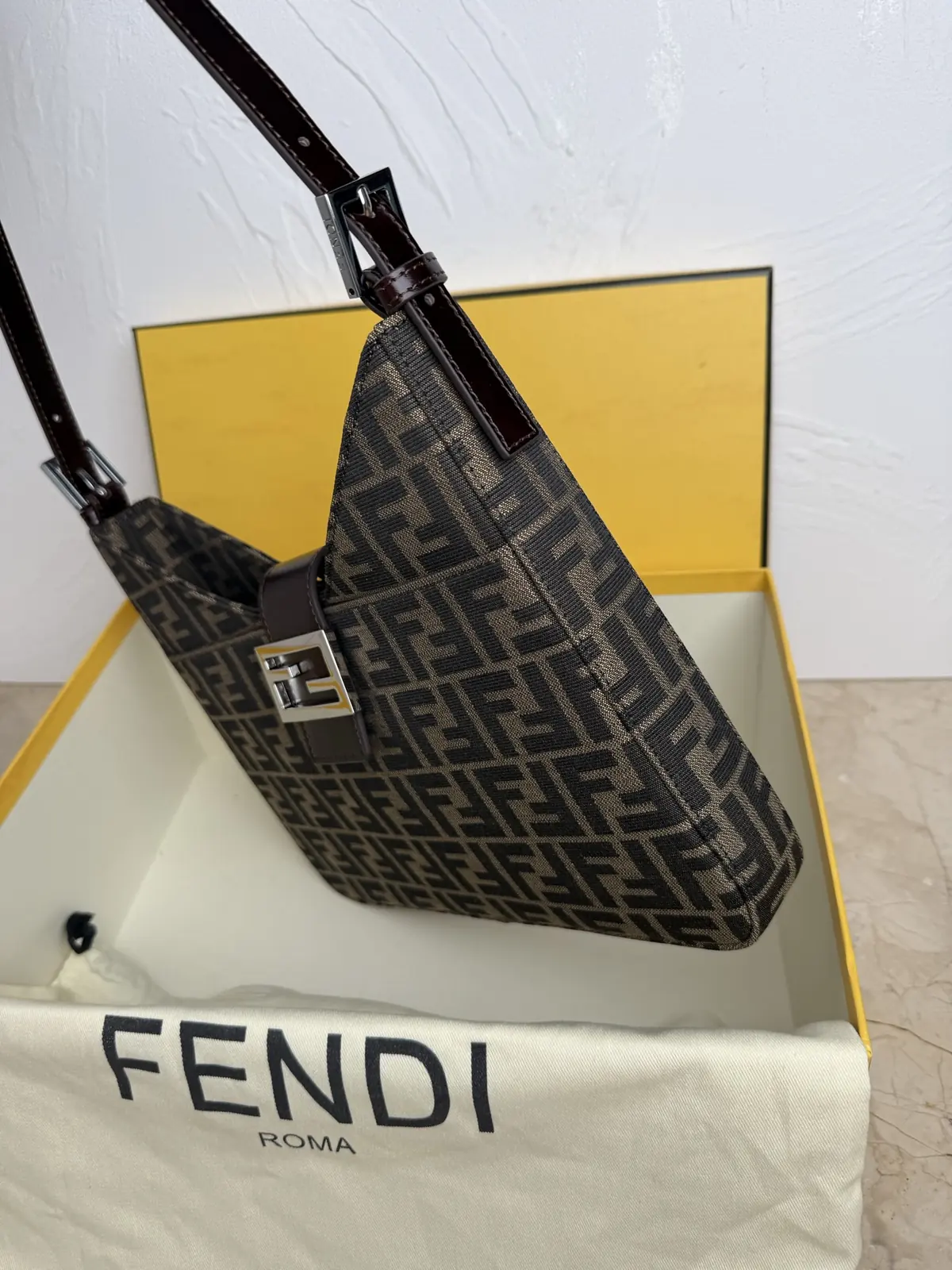 Fendi Style Shoulder Bag Lookbook Reference image 3