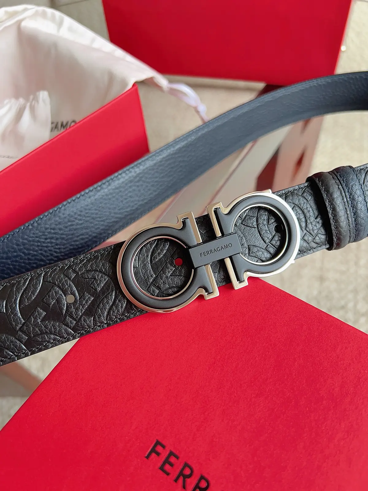 Ferragamo（男） Style Leather Men's Belts Lookbook Reference image 4