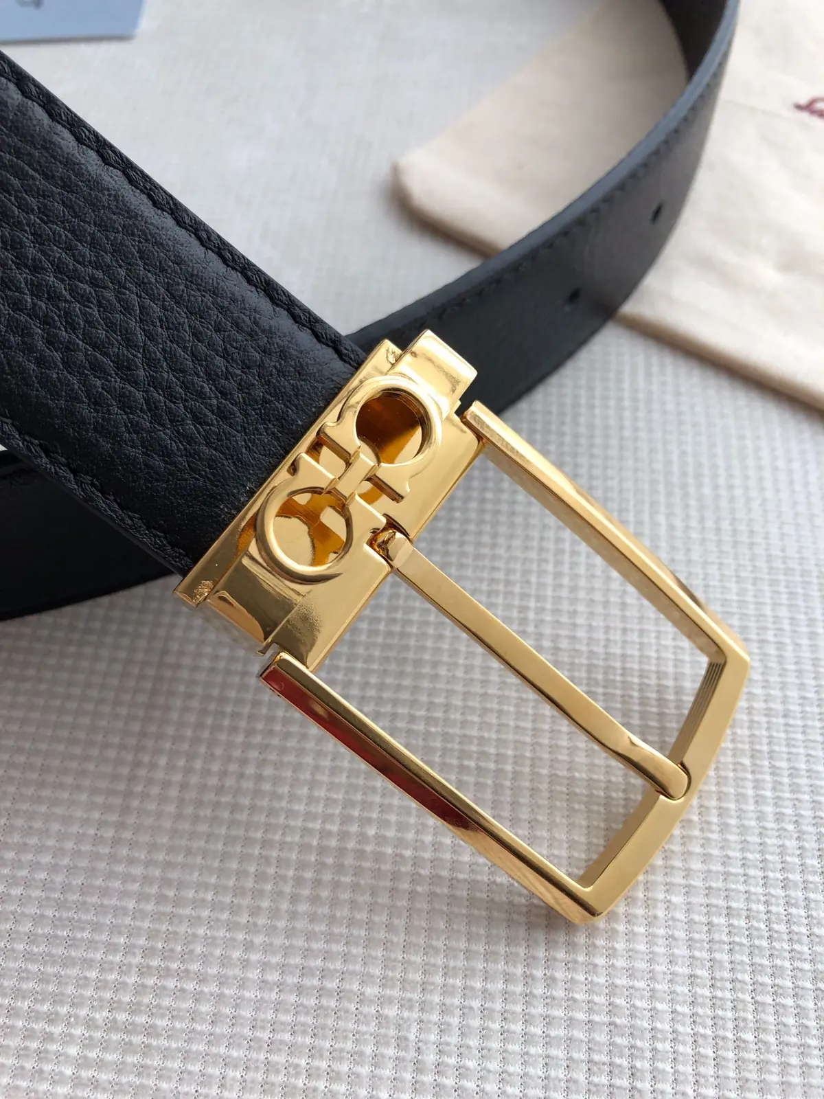 Ferragamo（男） Style Leather Men's Belts Lookbook Reference image 2