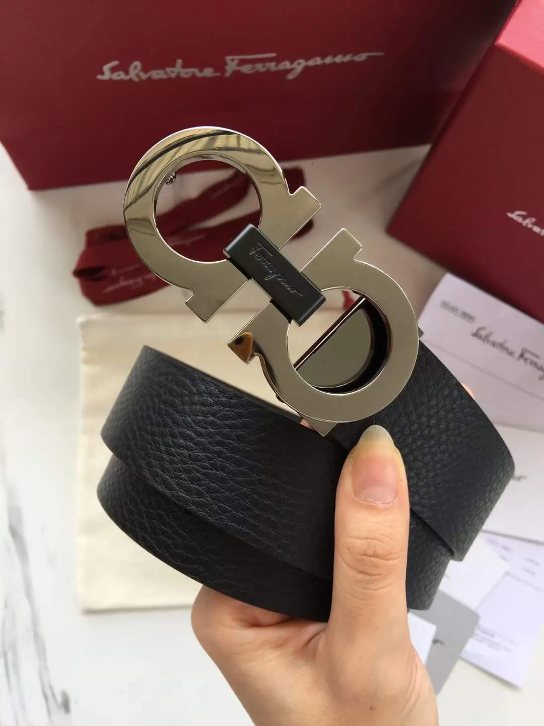Ferragamo（男） Style Leather Men's Belts Lookbook Reference image 1