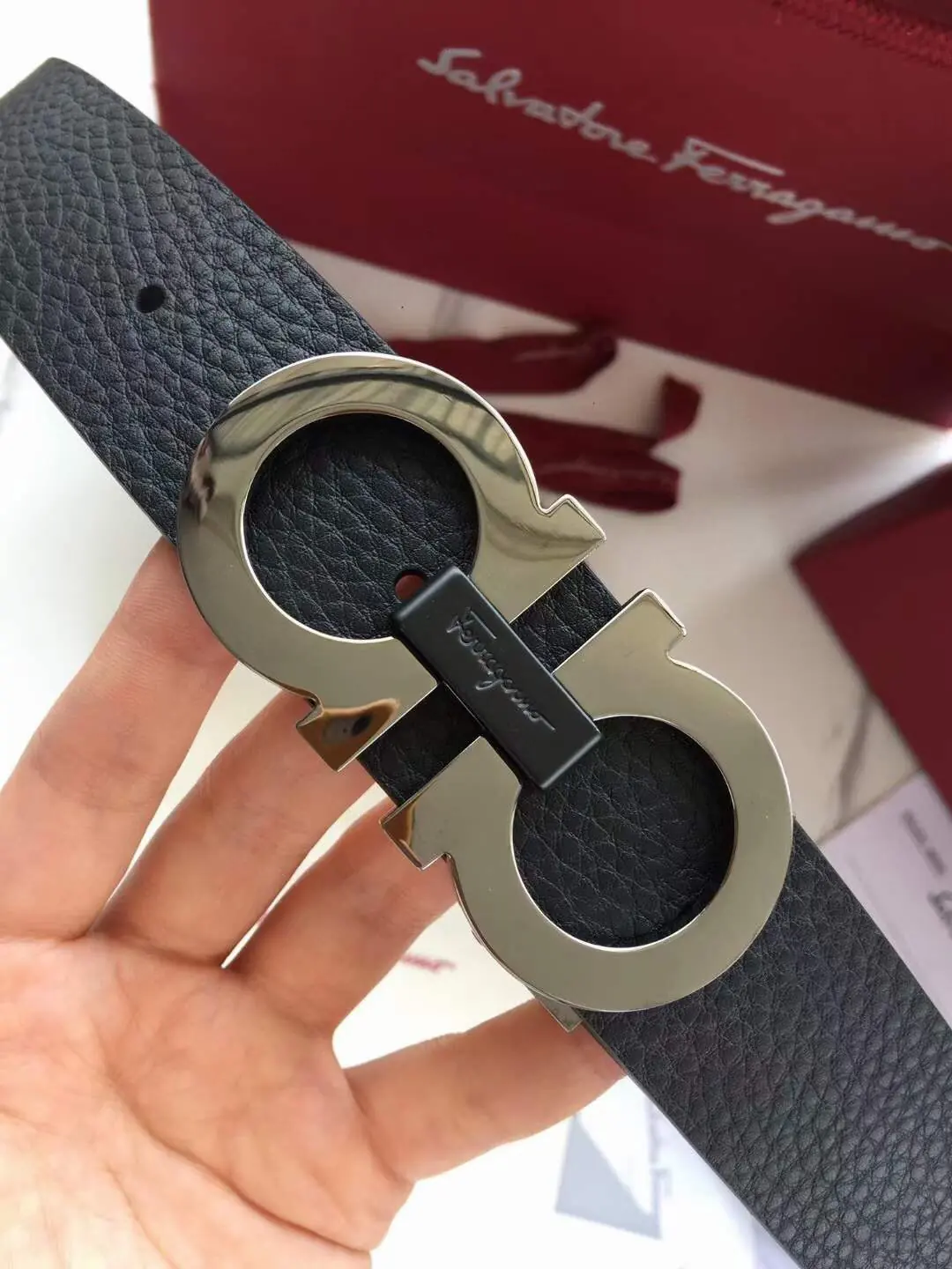 Ferragamo（男） Style Leather Men's Belts Lookbook Reference image 4