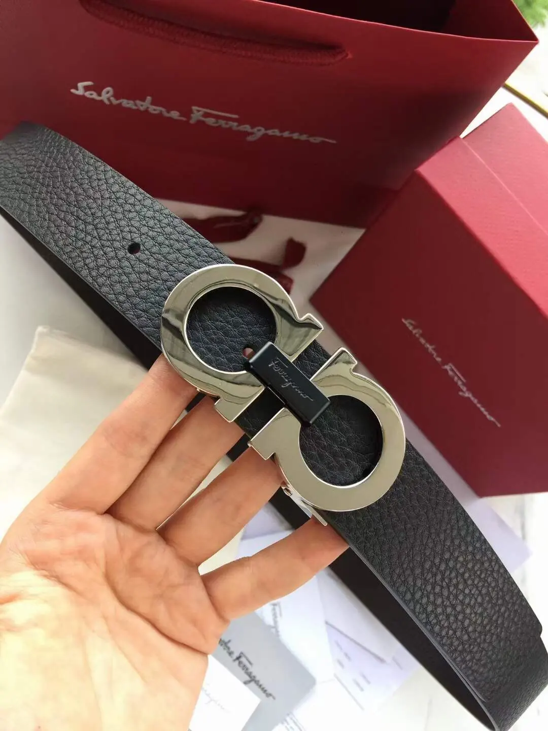 Ferragamo（男） Style Leather Men's Belts Lookbook Reference image 3