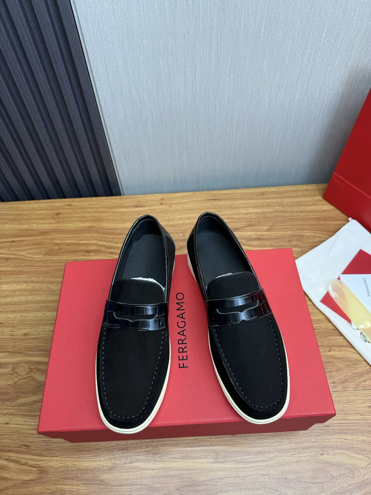 Ferragamo Style Leather Men's Shoes Lookbook Reference image 2