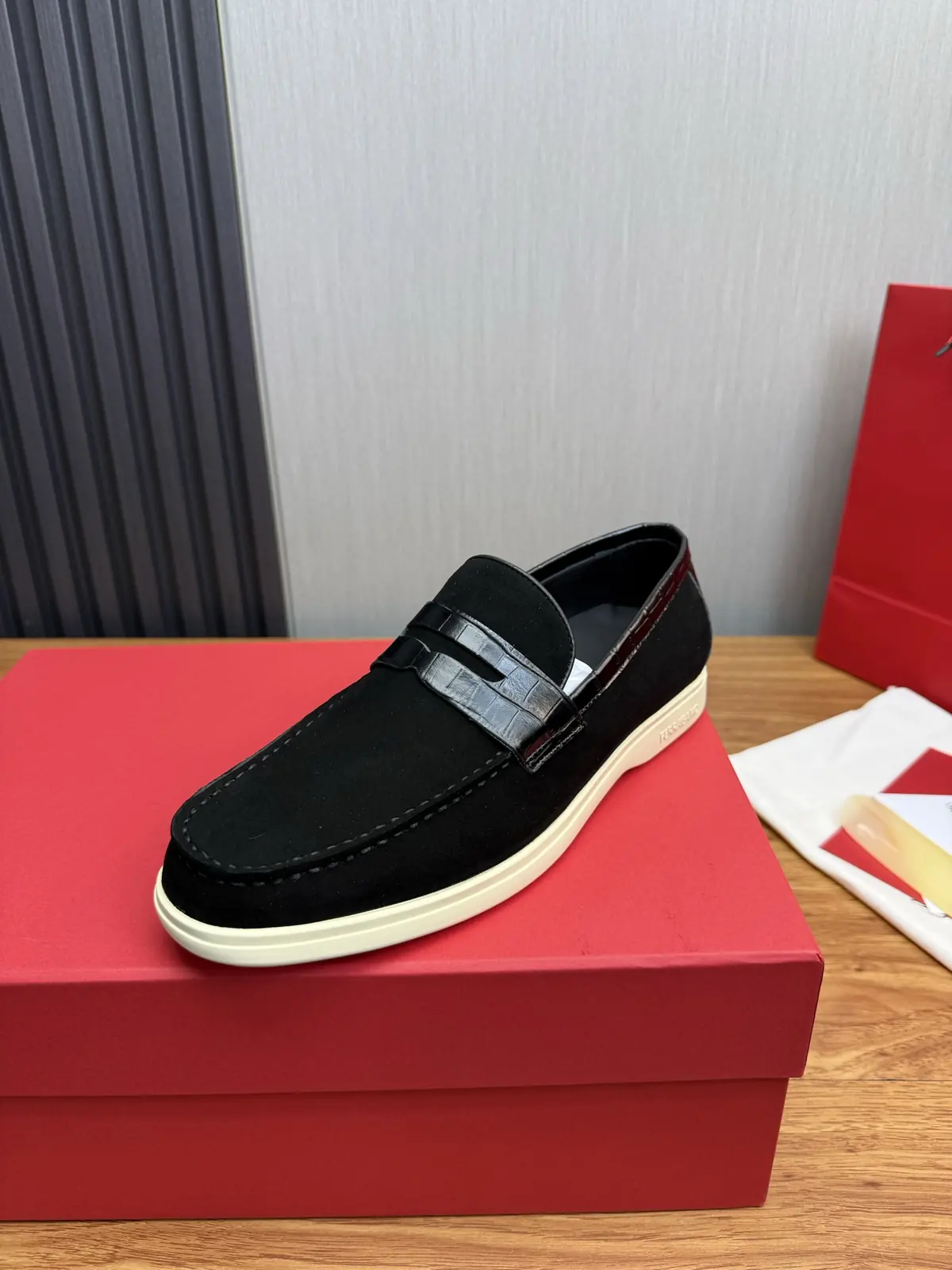 Ferragamo Style Leather Men's Shoes Lookbook Reference image 4